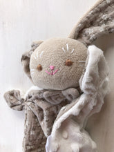 Carica l'immagine nel visualizzatore di Gallery, DOUDOU per neonato in mussola e minky pile