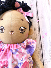 Carica l'immagine nel visualizzatore di Gallery, BEBE' DOLL in cotone con capelli in lana e viso ricamato a mano