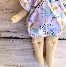 Carica l'immagine nel visualizzatore di Gallery, BEBE' DOLL in cotone con capelli in lana e viso ricamato a mano