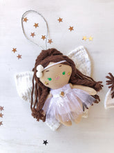 Carica l'immagine nel visualizzatore di Gallery, Bambolina in stoffa per DECORAZIONE NATALIZIA