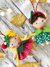 Carica l'immagine nel visualizzatore di Gallery, ELFI fatti a mano per DECORAZIONE NATALIZIA